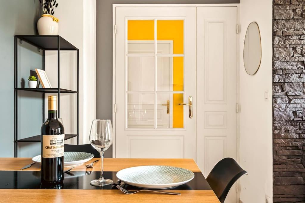 Apartamento T2 Paisible Vaise, Avec Parking Metro Direct Bellecour Lyon Exterior foto