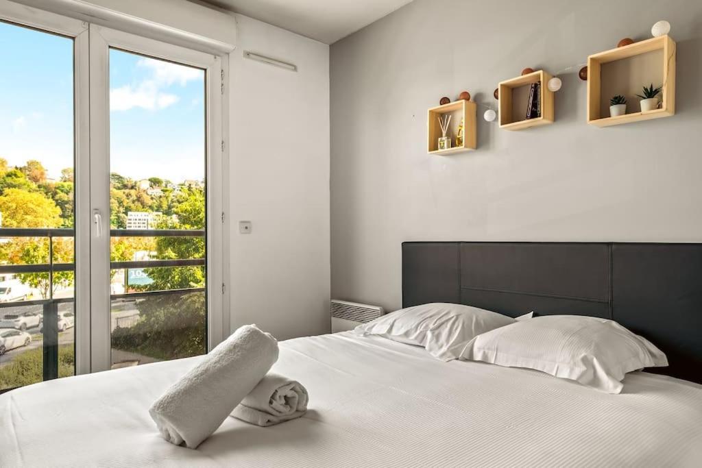 Apartamento T2 Paisible Vaise, Avec Parking Metro Direct Bellecour Lyon Exterior foto